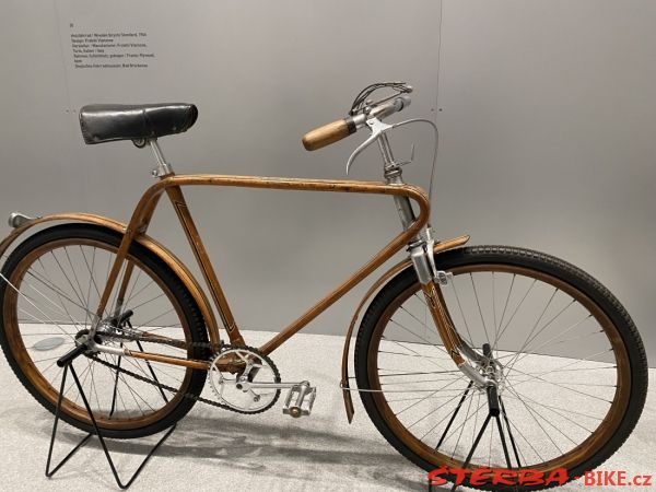 320/A - Pinakothek der Moderne München