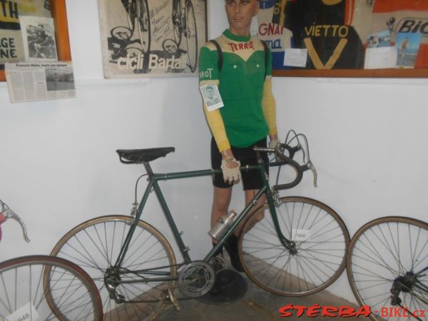 323 Expo Cycles Bédoin Ventoux