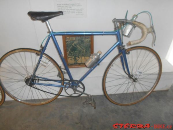 323 Expo Cycles Bédoin Ventoux