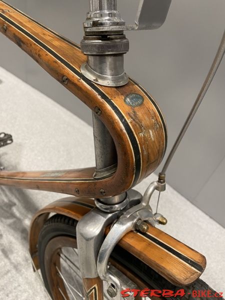 320/A - Pinakothek der Moderne München