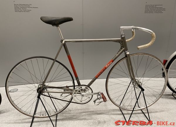 320/A - Pinakothek der Moderne München