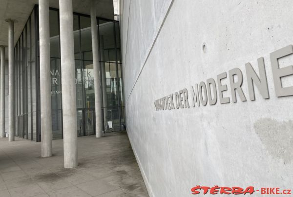 320/A - Pinakothek der Moderne München