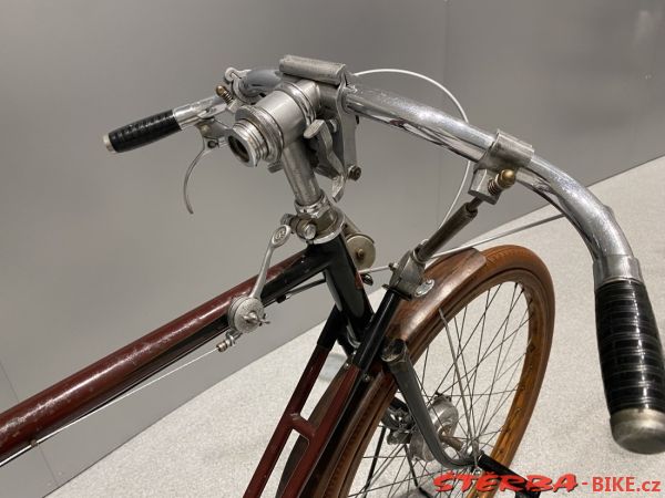 320/A - Pinakothek der Moderne München