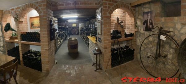 326 - Fahrradmuseum Illmitz