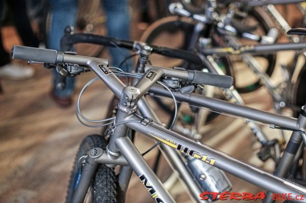 325 - Café Továrna 2023