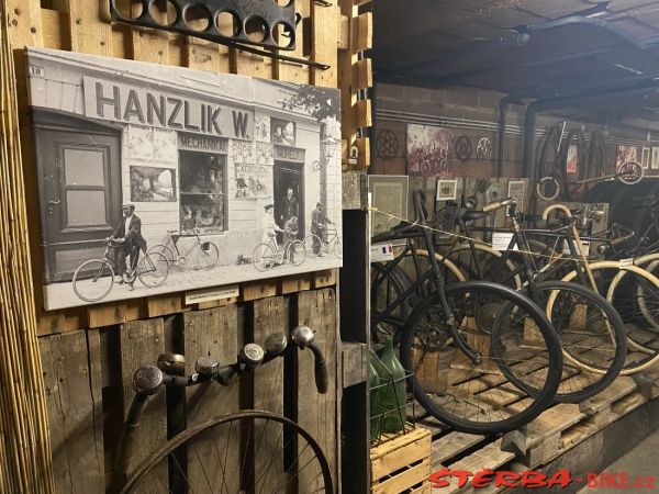 326 - Fahrradmuseum Illmitz