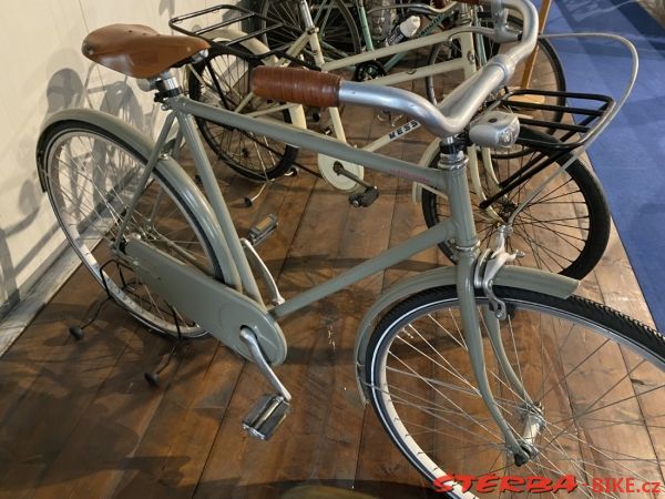 327/A - Maserati museum, Modena