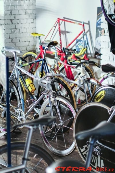 325 - Café Továrna 2023