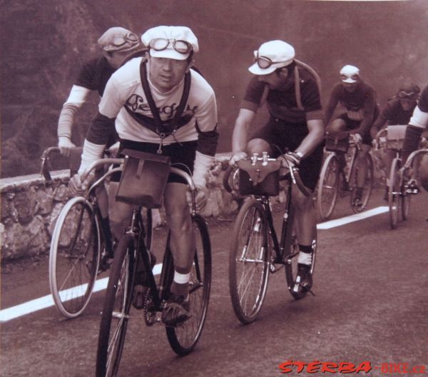 Cyclists from Marmande