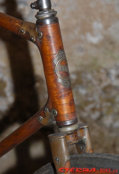 Králův Dvůr 2011- dřevěná kola