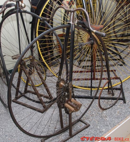 Kangaroo - Rudge race safety