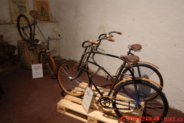 Králův Dvůr 2011- bicycles