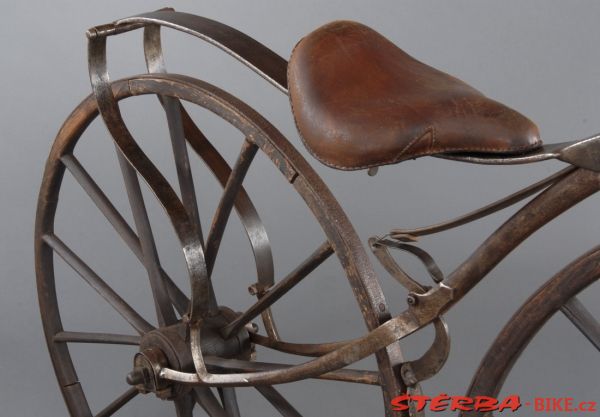 Boneshaker, Manufacturer unknown  – around 1870